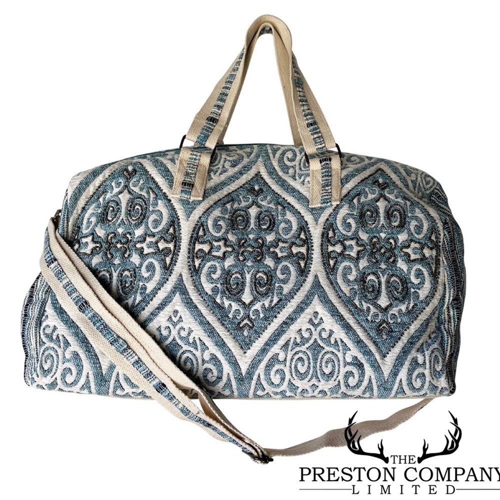 Scroll print Traveler Bag